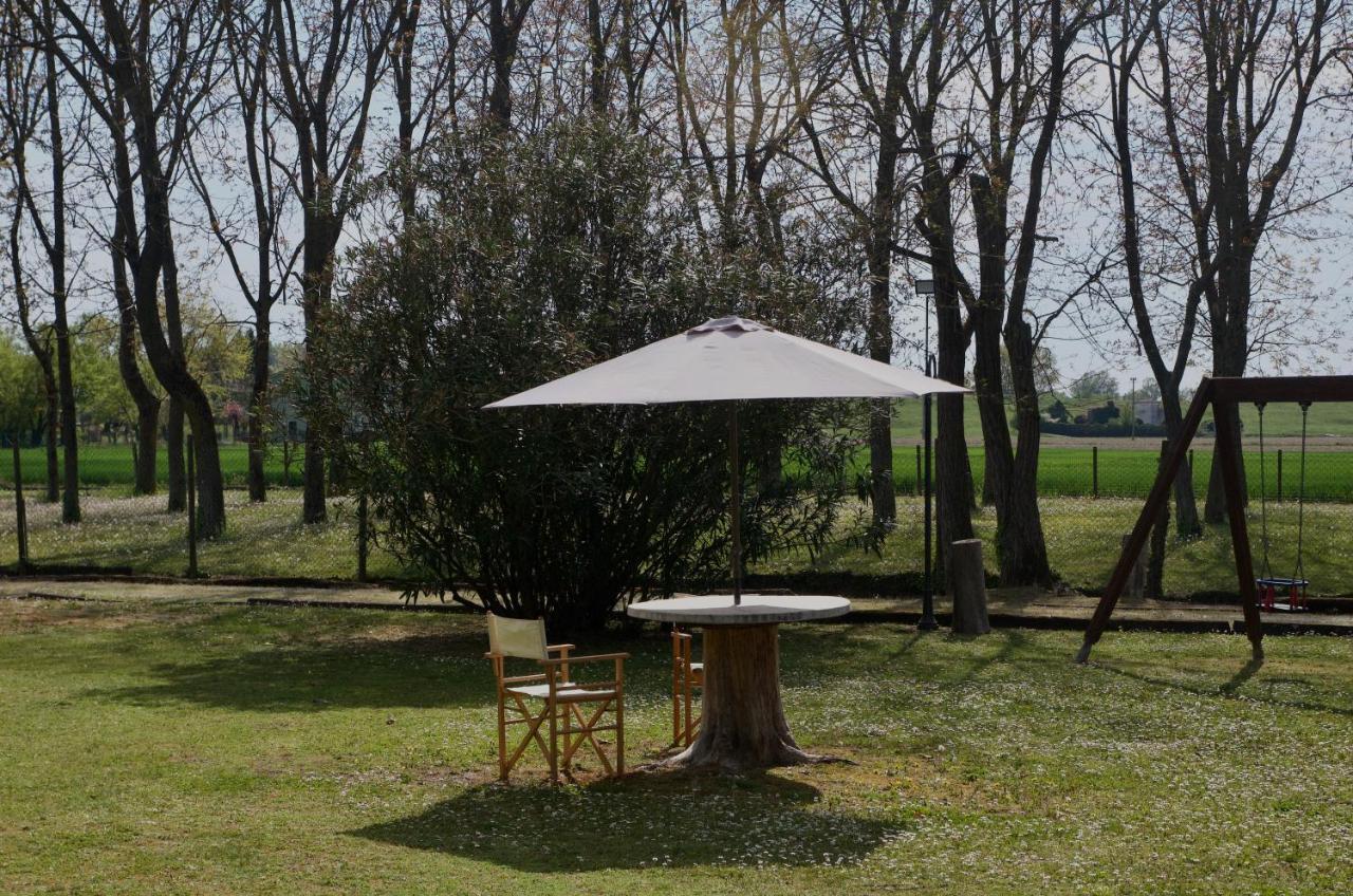 B&B Fetonte Crespino Esterno foto